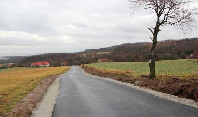[FOTO] Nowa droga w Jaskulinie i rozbudowana sieć wodociągowo-kanalizacyjna w kilku sołectwach