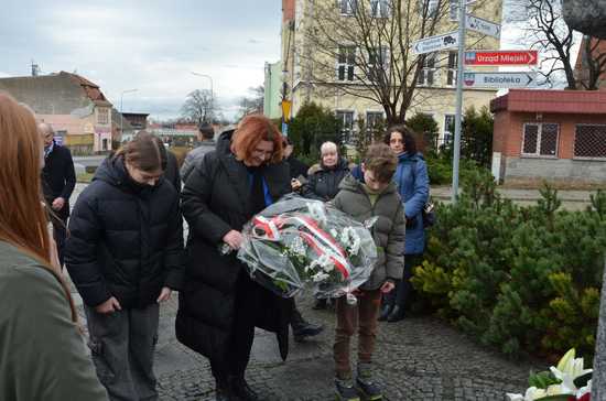 [FOTO] Strzegomianie uczcili 84. rocznicę deportacji polskiej ludności na Syberię
