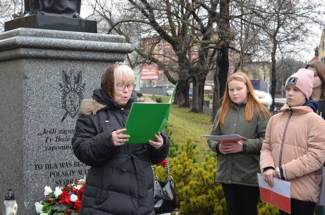 [FOTO] Strzegomianie uczcili 84. rocznicę deportacji polskiej ludności na Syberię