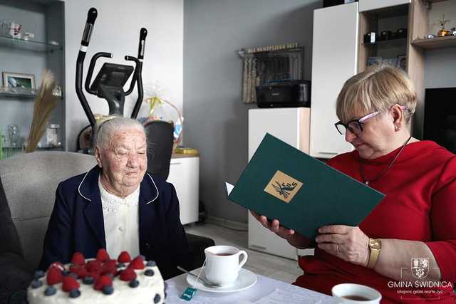 [FOTO] Pani Janina z Pszenna obchodziła 100. urodziny! 