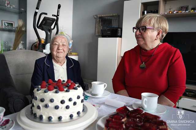 [FOTO] Pani Janina z Pszenna obchodziła 100. urodziny! 