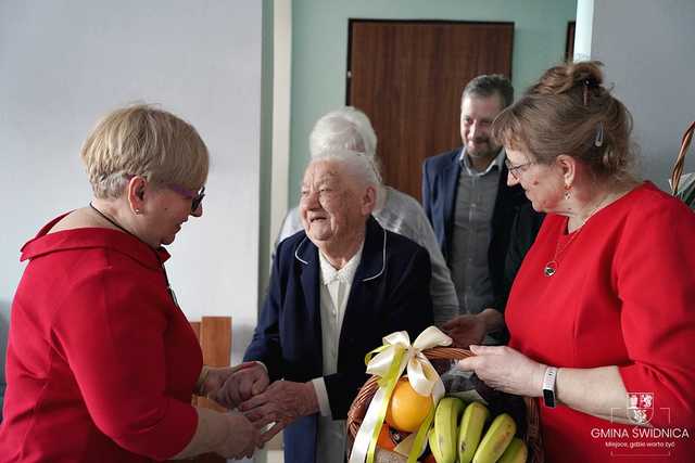 [FOTO] Pani Janina z Pszenna obchodziła 100. urodziny! 