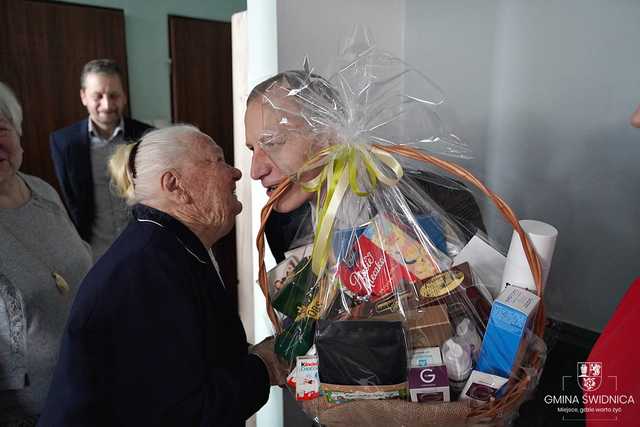 [FOTO] Pani Janina z Pszenna obchodziła 100. urodziny! 