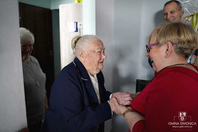 [FOTO] Pani Janina z Pszenna obchodziła 100. urodziny! 