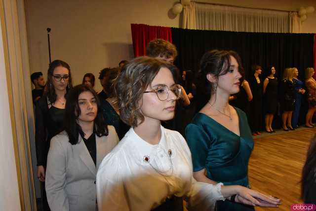 [FOTO] Niezapomniana noc maturzystów z III LO w Świdnicy
