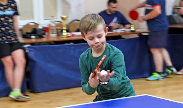 [FOTO] Rywalizowali w Turnieju Tenisa Stołowego w Gniewkowie