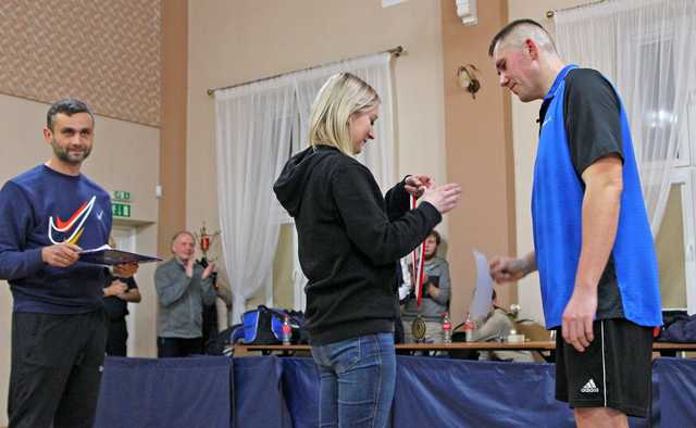 [FOTO] Rywalizowali w Turnieju Tenisa Stołowego w Gniewkowie