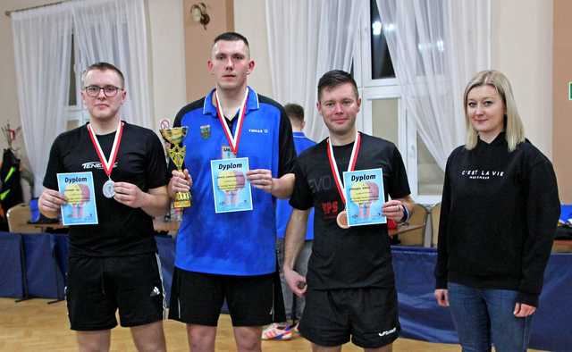[FOTO] Rywalizowali w Turnieju Tenisa Stołowego w Gniewkowie