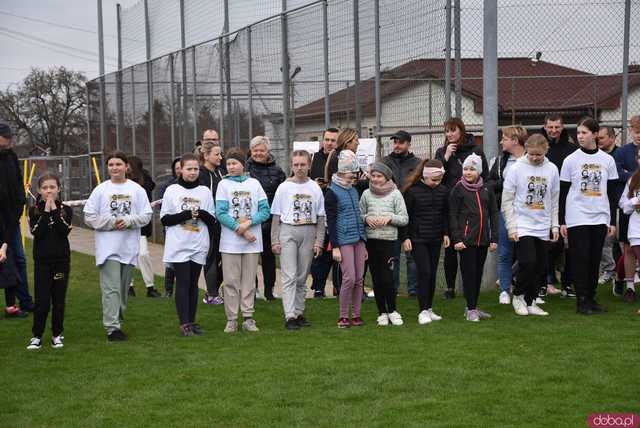[FOTO] Upamiętnili Żołnierzy Wyklętych i pobiegli Tropem Wilczym w Roztoce