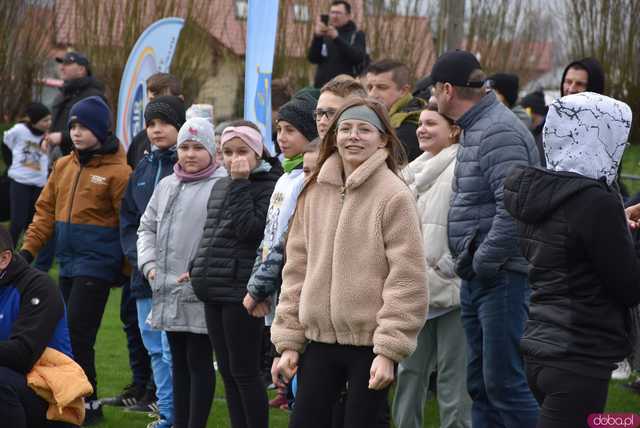 [FOTO] Upamiętnili Żołnierzy Wyklętych i pobiegli Tropem Wilczym w Roztoce