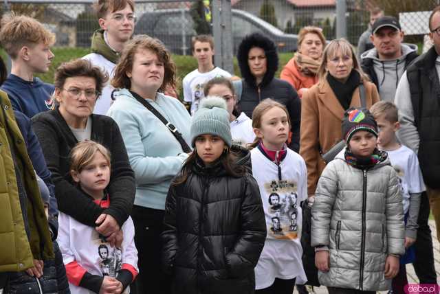 [FOTO] Upamiętnili Żołnierzy Wyklętych i pobiegli Tropem Wilczym w Roztoce