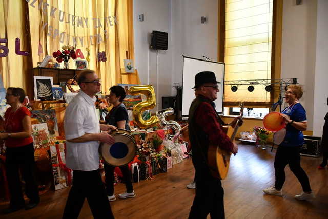 [FOTO] Świebodzicki Klub Seniora świętował jubileusz 5-lecia