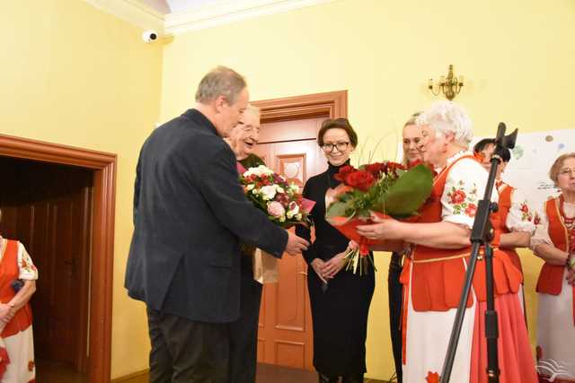 [FOTO] Zespół Kądziołeczka zagrał w świdnickiej bibliotece