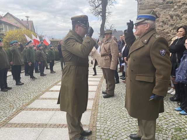 [FOTO] Przyrzeczenie adeptów Związku Strzeleckiego w Jaroszowie