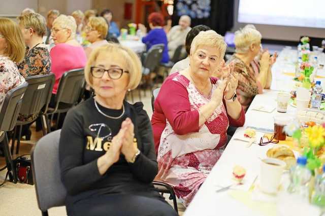 [FOTO] Świętowali Dzień Kobiet w żarowskim Uniwersytecie Trzeciego Wieku