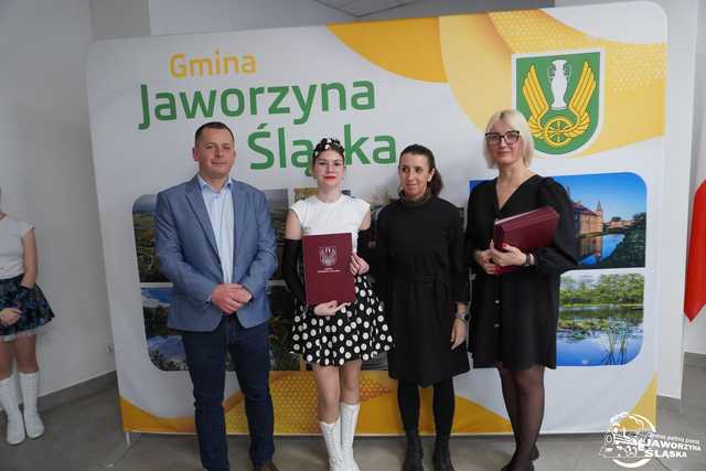 [FOTO] Stypendia sportowe i artystyczne rozdane