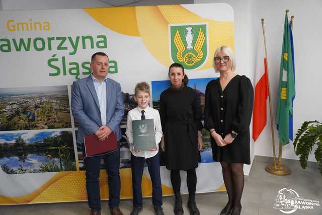 [FOTO] Stypendia sportowe i artystyczne rozdane