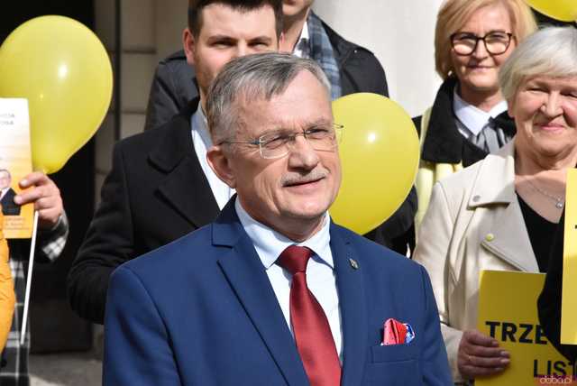 [WIDEO, FOTO] KWW Trzecia Droga zaprezentował kandydatów do rady powiatu. Wspierała ich posłanka Leo