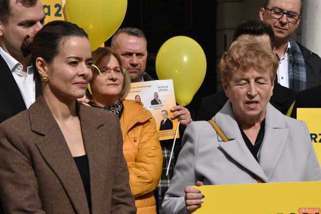 [WIDEO, FOTO] KWW Trzecia Droga zaprezentował kandydatów do rady powiatu. Wspierała ich posłanka Leo