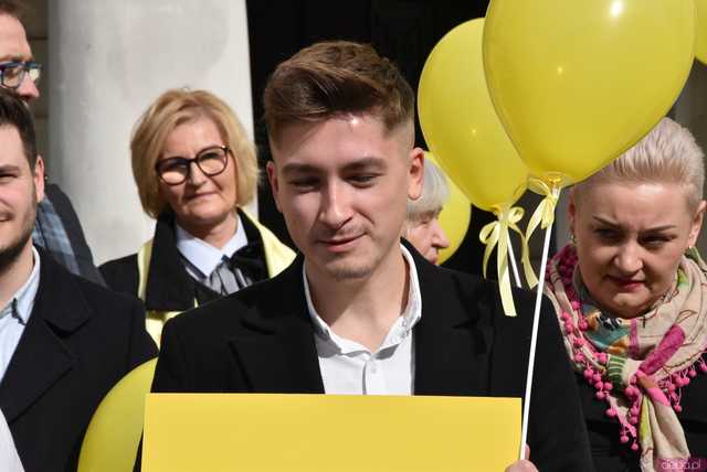 [WIDEO, FOTO] KWW Trzecia Droga zaprezentował kandydatów do rady powiatu. Wspierała ich posłanka Leo