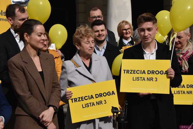 [WIDEO, FOTO] KWW Trzecia Droga zaprezentował kandydatów do rady powiatu. Wspierała ich posłanka Leo