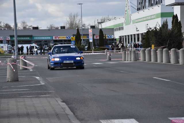 [WIDEO, FOTO] Wyścigowe zmagania przy E.Leclerc. Ruszyła 1. runda Miller Oils Tarmac Academy