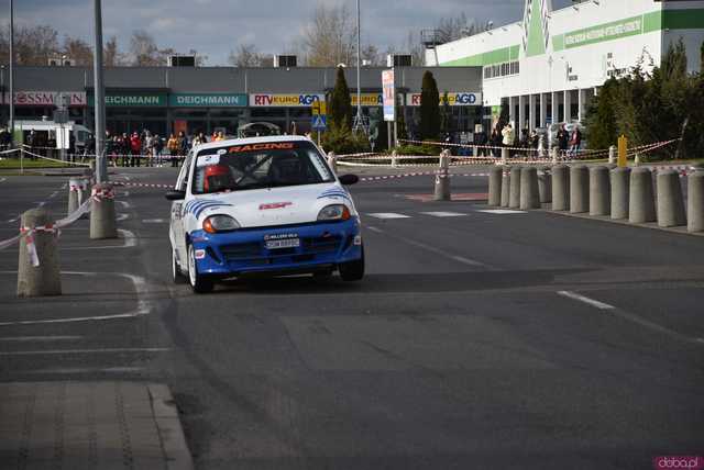 [WIDEO, FOTO] Wyścigowe zmagania przy E.Leclerc. Ruszyła 1. runda Miller Oils Tarmac Academy