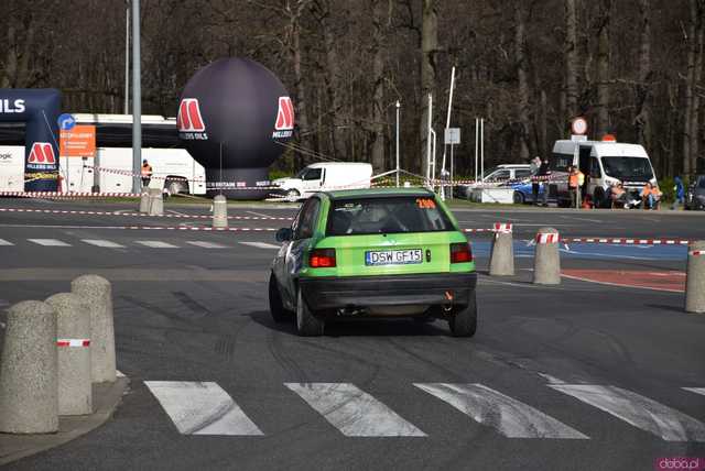 [WIDEO, FOTO] Wyścigowe zmagania przy E.Leclerc. Ruszyła 1. runda Miller Oils Tarmac Academy