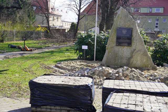 Ruszyła przebudowa parku miejskiego. Zobaczcie, jak będzie wyglądał po renowacji [FOTO/WIZUALIZACJE]