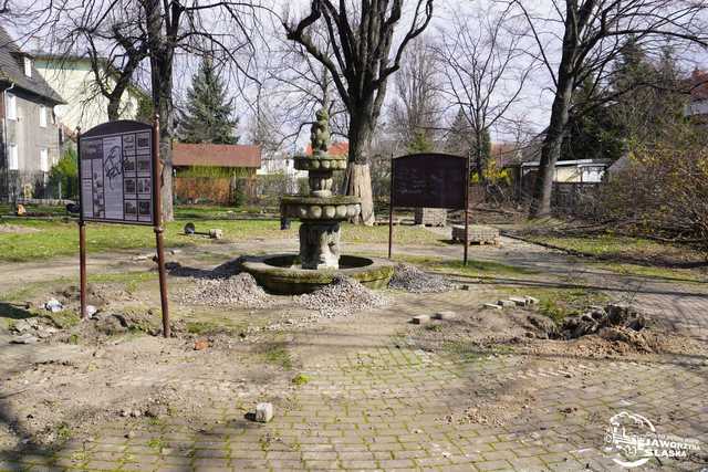 Ruszyła przebudowa parku miejskiego. Zobaczcie, jak będzie wyglądał po renowacji [FOTO/WIZUALIZACJE]