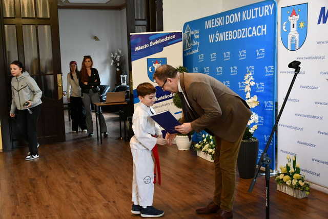  [FOTO] Stypendia i nagrody dla zawodników i trenerów rozdane 