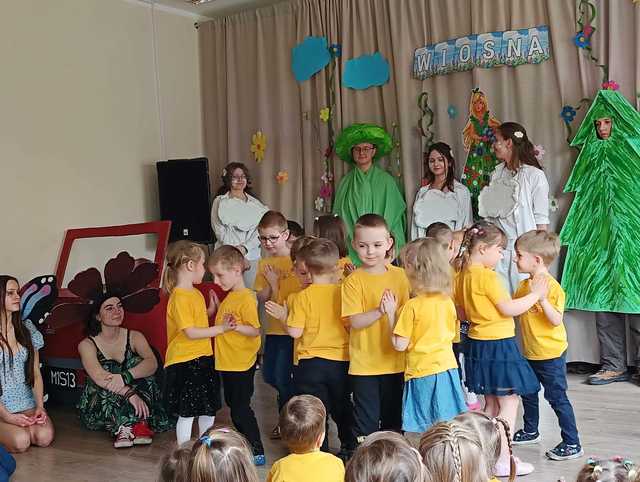 [FOTO] Powitanie wiosny i urodziny przedszkola Słoneczko w Świdnicy