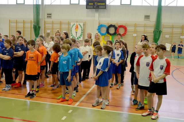 [FOTO] Uczniowie podstawówek rywalizowali w 16. Gminnym Turnieju Ortograficzno-Sportowym