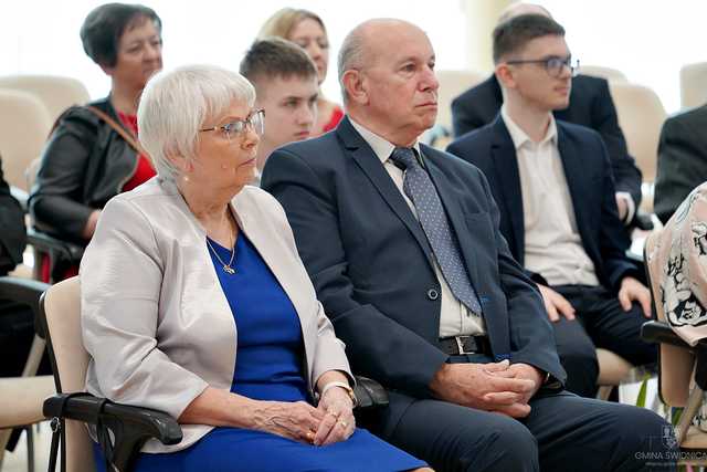 [FOTO] Kolejne pary doczekały jubileuszu Złotych Godów. Złożono gratulacje oraz wręczono pamiątkowe medale