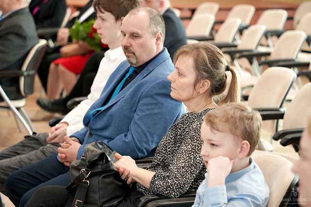 [FOTO] Kolejne pary doczekały jubileuszu Złotych Godów. Złożono gratulacje oraz wręczono pamiątkowe medale