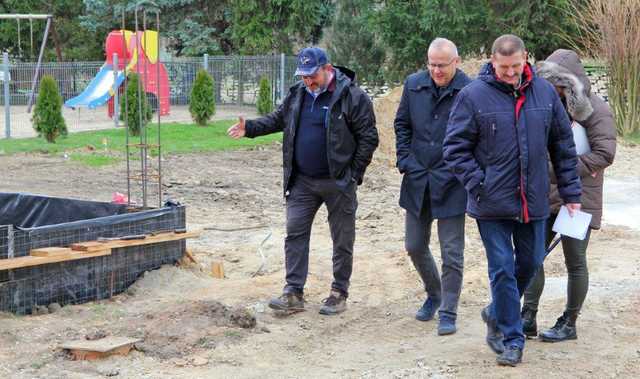 [FOTO] Rozbudowa szkoły w Gniewkowie nabiera tempa