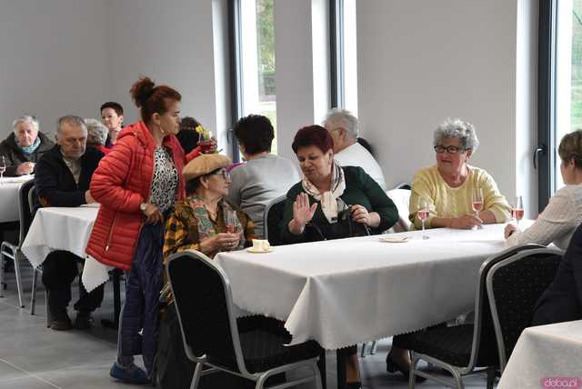 [FOTO] Uroczyste otwarcie Centrum Sportu i Rekreacji ze świetlicą wiejską w Szczepanowie. Zobaczcie, jak prezentuje się nowy obiekt