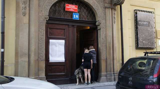 [FOTO] Mieszkańcy powiatu poszli do urn. Znamy frekwencję do godziny 12.00!