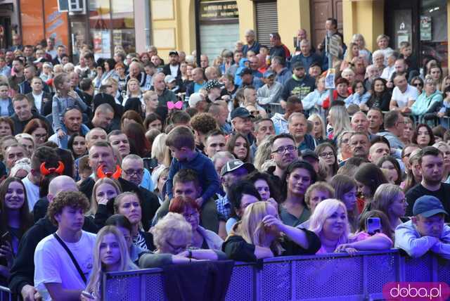 Gorąca dyskusja mieszkańców na temat lokalizacji miejskich imprez i doboru artystów. Do sprawy odniósł się zastępca burmistrza