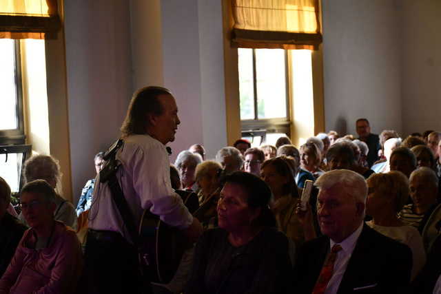 [FOTO] Janusz Cedro porwał świebodzicką publiczność