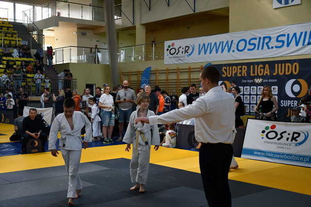 [FOTO] Rywalizowali w Super Lidze Judo w Świebodzicach