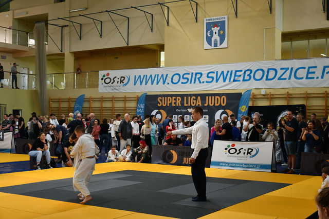 [FOTO] Rywalizowali w Super Lidze Judo w Świebodzicach