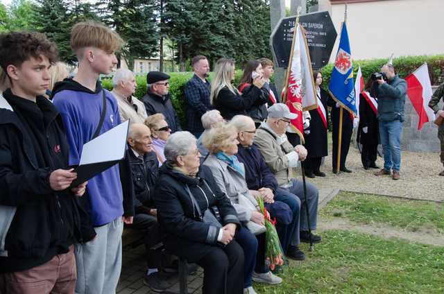 [FOTO] Uczcili pamięć poległych saperów