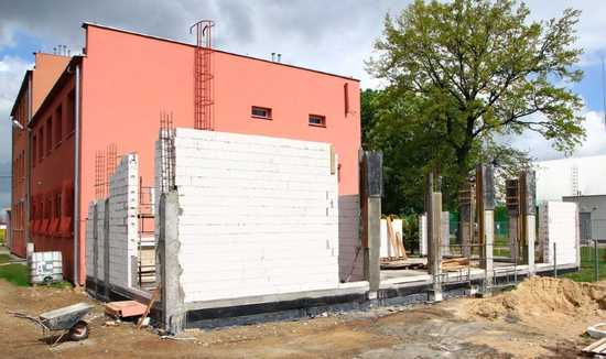 [FOTO] Trwa rozbudowa szkoły w Gniewkowie