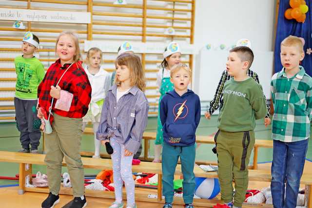 [FOTO] Uczniowie Szkoły Podstawowej w Imbramowicach obchodzili Dzień Ziemi