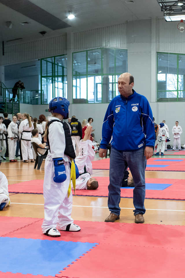 [FOTO] Udany start zawodników świnickiego Gryfa na Mistrzostwach Polski w Taekwon-do