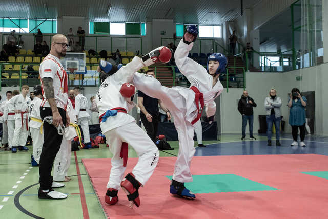 [FOTO] Udany start zawodników świnickiego Gryfa na Mistrzostwach Polski w Taekwon-do