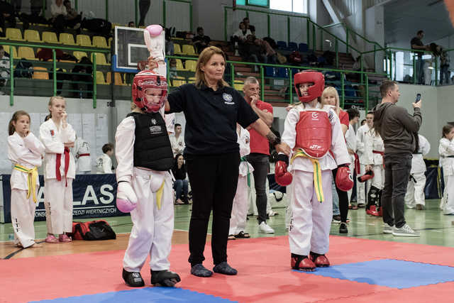 [FOTO] Udany start zawodników świnickiego Gryfa na Mistrzostwach Polski w Taekwon-do