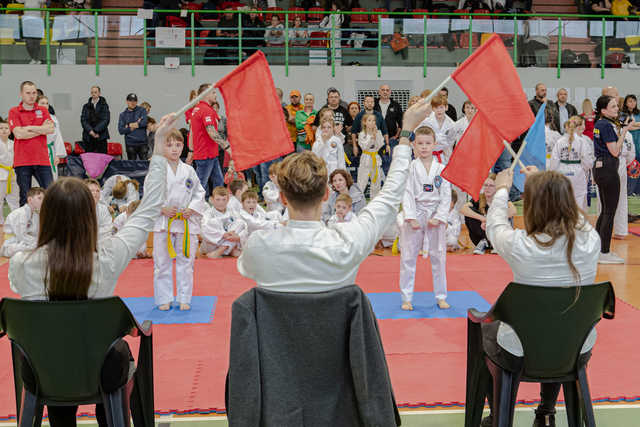 [FOTO] Udany start zawodników świnickiego Gryfa na Mistrzostwach Polski w Taekwon-do