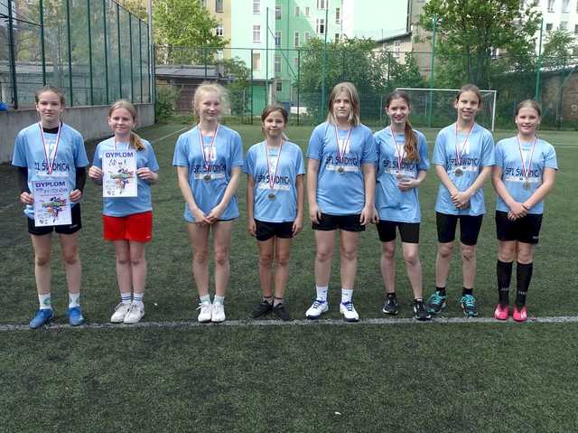 [FOTO] Dziewczęta z klas 5-6 rywalizowały w turnieju piłkarskim